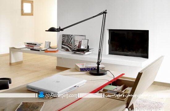 میز تحریر ظریف چوبی با طراحی و نمای ظاهری ساده