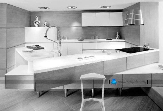 طرح جدید کابینت سفید آشپزخانه. میز اپن بزرگ و متحرک چوبی