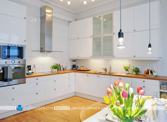 طراحی دکوراسیون ساده آشپزخانه دکوراسیون آشپزخانه با رنگ سفید و قهوه ای. مدل های ساده و شیک کابینت آشپزخانه