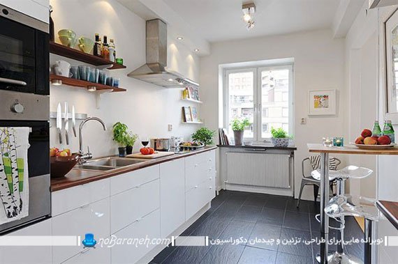 تزیین دیوارهای آشپزخانه با طاقچه و شلف نصب شلف چوبی در آشپزخانه