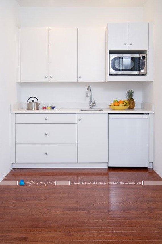 دکوراسیون آشپزخانه کوچک و ساده. کفپوش آشپزخانه با رنگ قهوه ای. مدل دکوراسیون آشپزخانه با سفید و قهوه ای