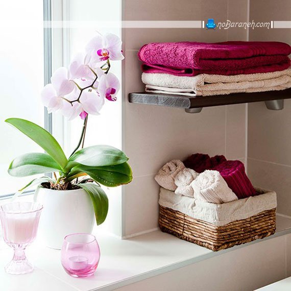 تزیین دکوراسیون حمام با گلدان گل و گیاهان طبیعی