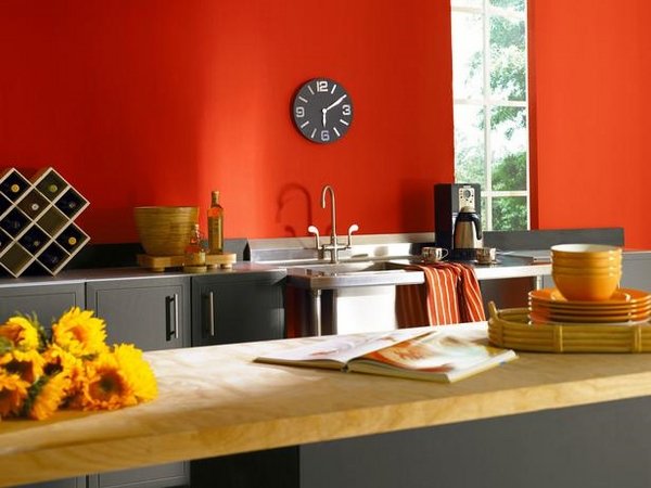 آشپزخانه گرم و نارنجی رنگ آمیزی آشپزخانه با رنگهای گرم
