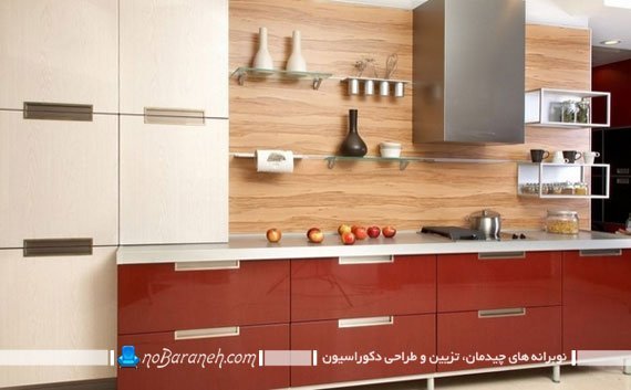 بین کابینتی طرح چوب مدرن شیک جدید. تزیین دیوار بین کابینت ها با تایل و کاشی دیوارپوش چوبی.
