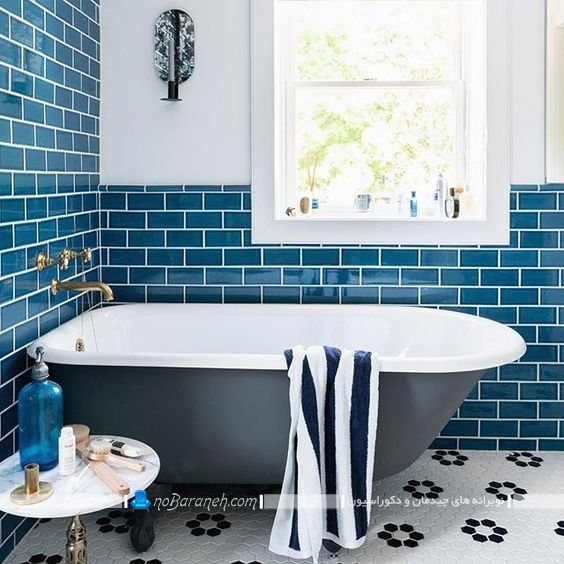 کاشی و سرامیک آبی رنگ طرح آجری برای دیزاین مدرن و شیک سرویس بهداشتی و توالت.