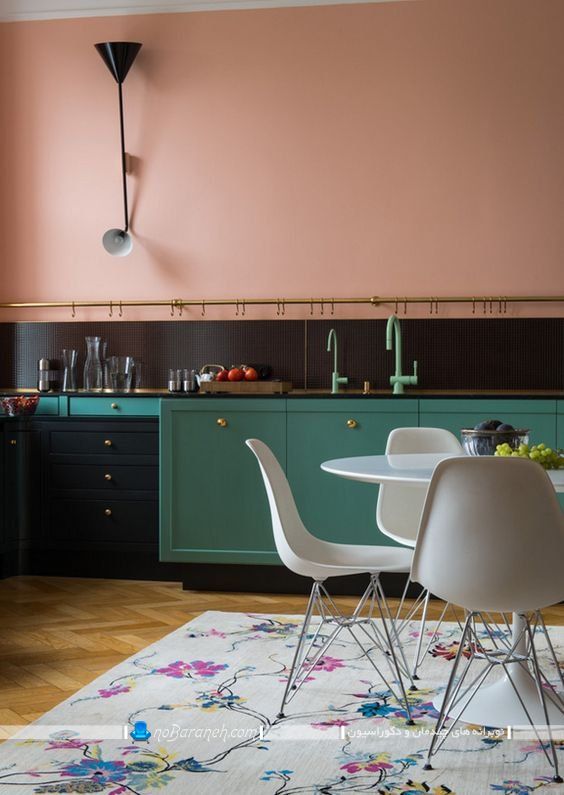 رنگ آمیزی ترکیبی آشپزخانه با مشکی و صورتی و سبز. دکوراسیون شیک و مدرن آشپزخانه با رنگ های زیبا