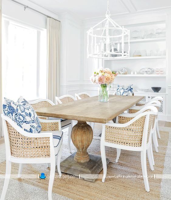 میز ناهارخوری 8 نفره چوبی با پایه سلطنتی ، عکس مدل صندلی حصیری و چوبی سفید رنگ ، میز نهارخوری هشت نفره با چراغ آویز سقفی