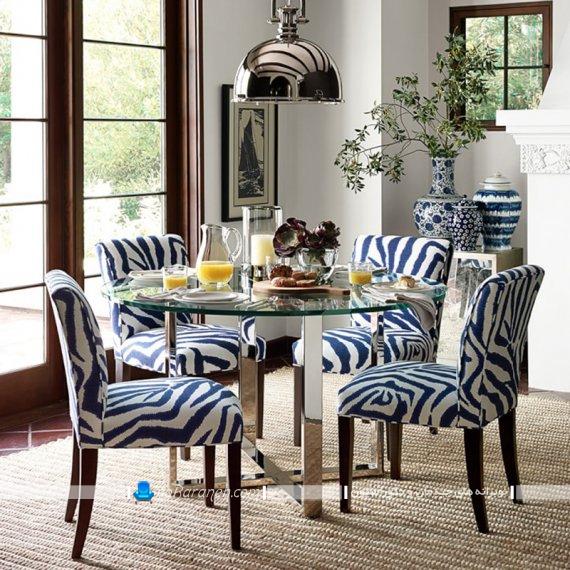 صندلی چوبی ناهارخوری با رومبلی آبی رنگ مدرن شیک فانتزی با عکس و نمونه مدل. مدل صندلی مناسب میز ناهارخوری گرد.